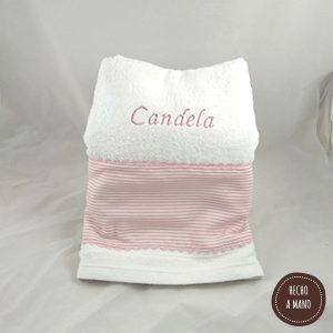 toalla-blanca-rayas-rosa