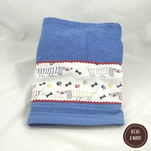 toalla-azul-perritos